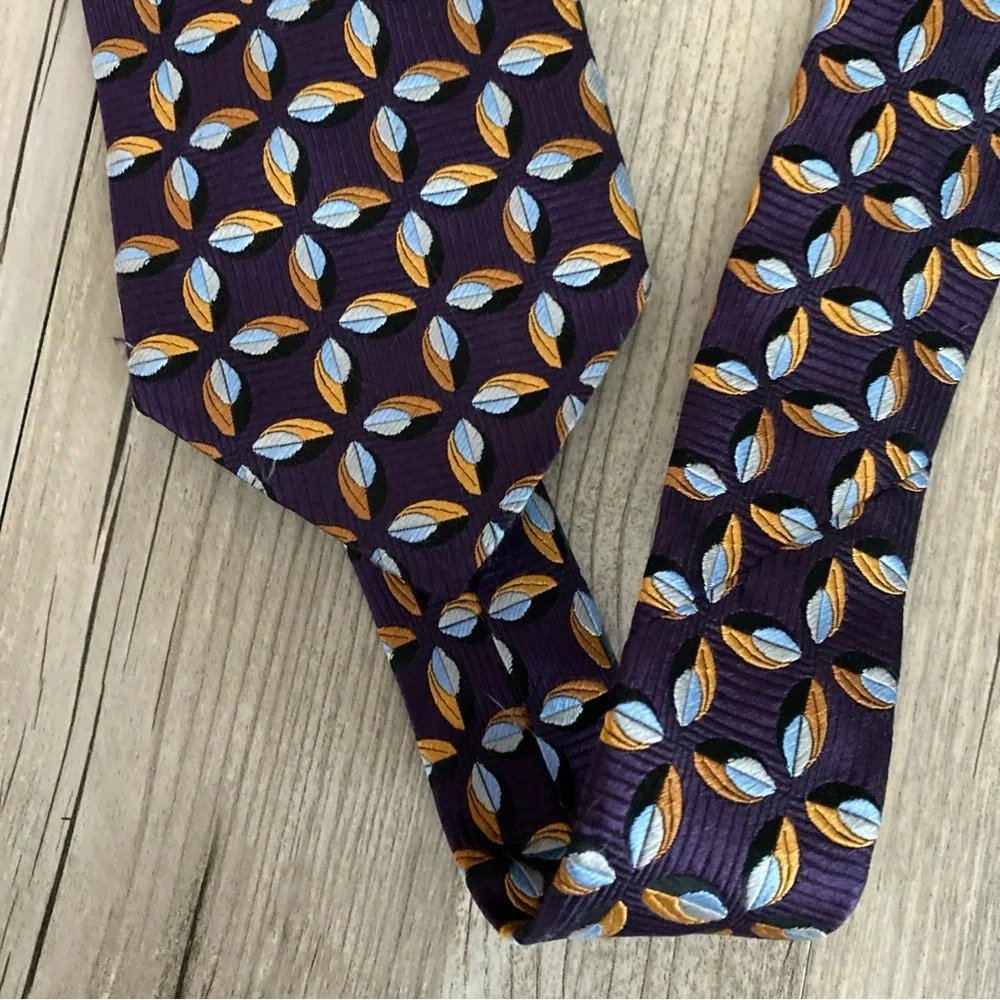 Jos. A. Bank Signature Gold Menswear  Mens Classic Quality Silk Tie